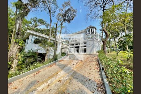 Casa à venda com 1300m², 4 quartos e 6 vagas
