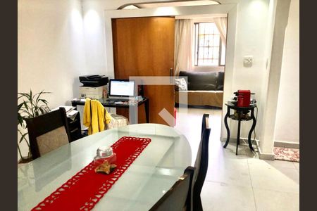 Casa à venda com 160m², 3 quartos e sem vaga