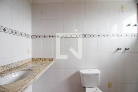 Apartamento à venda com 240m², 3 quartos e 5 vagasBanheiro da Suíte 3