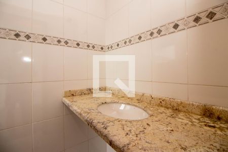 Apartamento à venda com 240m², 3 quartos e 5 vagasBanheiro da Suíte 2