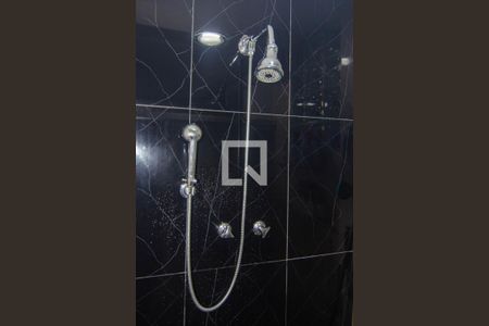 Apartamento à venda com 123m², 2 quartos e 1 vaga Apartamento à venda com 123m², 2 quartos e 1 vagaBanheiro do Quarto 1