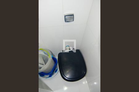 Apartamento à venda com 123m², 2 quartos e 1 vaga Apartamento à venda com 123m², 2 quartos e 1 vagaBanheiro de Serviço