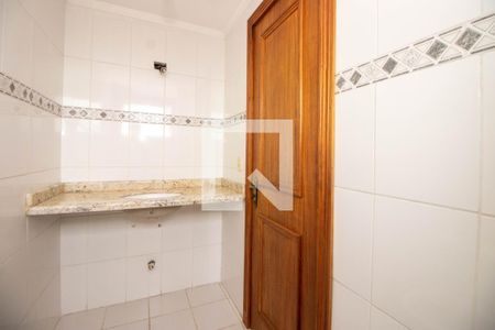 Apartamento à venda com 240m², 3 quartos e sem vagaBanheiro da Suíte 2