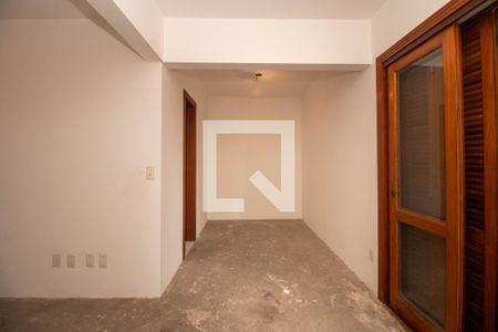 Apartamento à venda com 240m², 3 quartos e sem vaga Apartamento à venda com 240m², 3 quartos e sem vagaSuíte 3