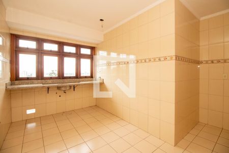 Apartamento à venda com 240m², 3 quartos e sem vaga Apartamento à venda com 240m², 3 quartos e sem vagaCozinha