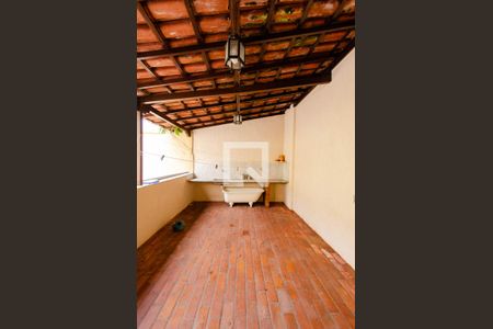 Casa à venda com 262m², 4 quartos e 3 vagas Casa à venda com 262m², 4 quartos e 3 vagasSalão