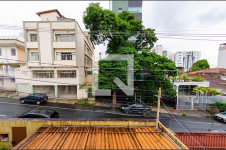 Casa à venda com 262m², 4 quartos e 3 vagas Casa à venda com 262m², 4 quartos e 3 vagasVista