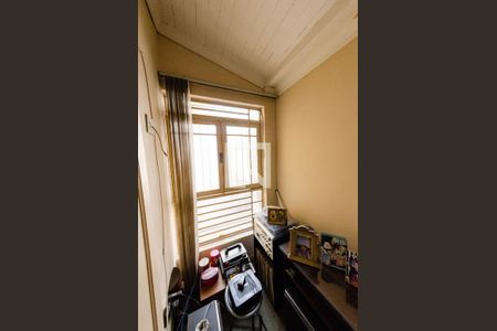 Casa à venda com 262m², 4 quartos e 3 vagas Casa à venda com 262m², 4 quartos e 3 vagasQuartinho