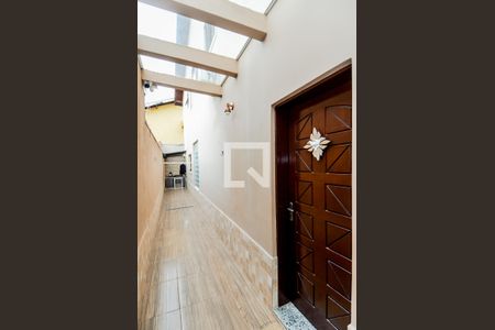 Casa à venda com 200m², 3 quartos e 4 vagasCorredor Lateral 