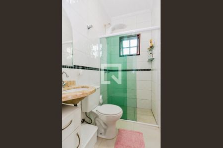 Casa à venda com 200m², 3 quartos e 4 vagasBanheiro da Suíte 1