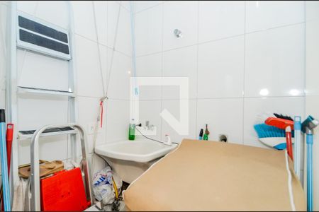 Casa à venda com 200m², 3 quartos e 4 vagasÁrea de Serviço