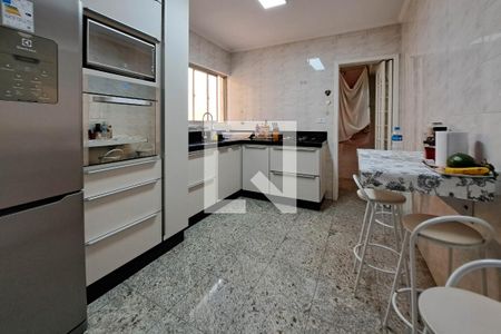 Apartamento à venda com 142m², 3 quartos e 1 vaga Apartamento à venda com 142m², 3 quartos e 1 vagaCozinha