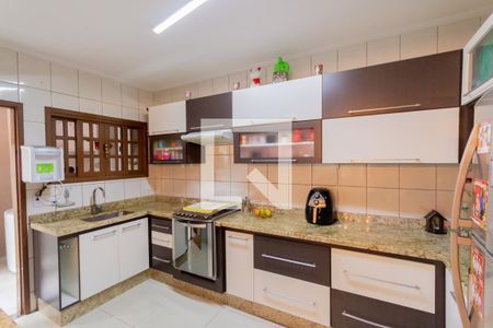 Casa à venda com 170m², 3 quartos e 3 vagas Casa à venda com 170m², 3 quartos e 3 vagasCozinha
