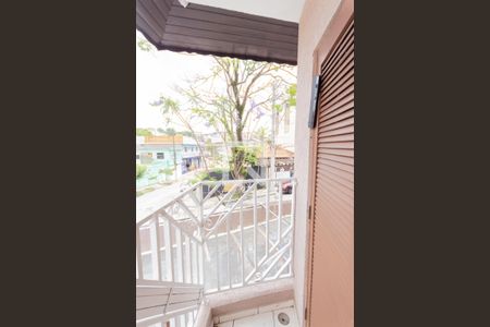 Casa à venda com 170m², 3 quartos e 3 vagas Casa à venda com 170m², 3 quartos e 3 vagasVaranda da Suíte