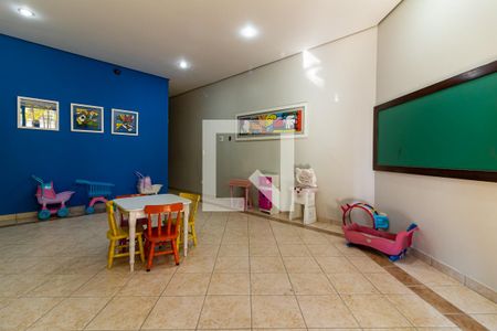 Apartamento à venda com 210m², 4 quartos e 3 vagas Apartamento à venda com 210m², 4 quartos e 3 vagasBrinquedoteca