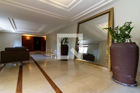 Apartamento à venda com 210m², 4 quartos e 3 vagas Apartamento à venda com 210m², 4 quartos e 3 vagasHall Social