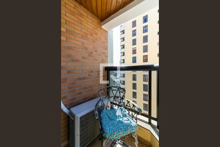 Apartamento à venda com 210m², 4 quartos e 3 vagas Apartamento à venda com 210m², 4 quartos e 3 vagasSacada da Suíte Master