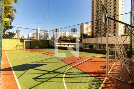 Apartamento à venda com 210m², 4 quartos e 3 vagas Apartamento à venda com 210m², 4 quartos e 3 vagasQuadra Esportiva