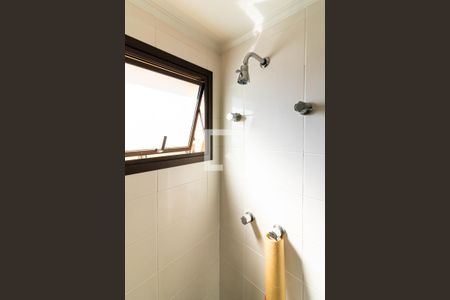 Apartamento à venda com 210m², 4 quartos e 3 vagas Apartamento à venda com 210m², 4 quartos e 3 vagasBanheiro da Suíte 2