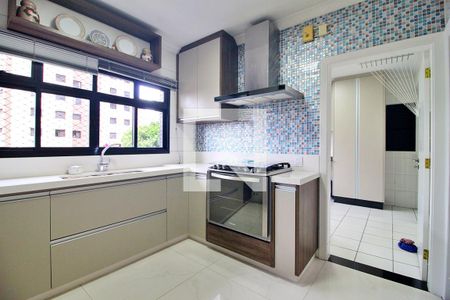 Apartamento para alugar com 212m², 3 quartos e 3 vagasCozinha