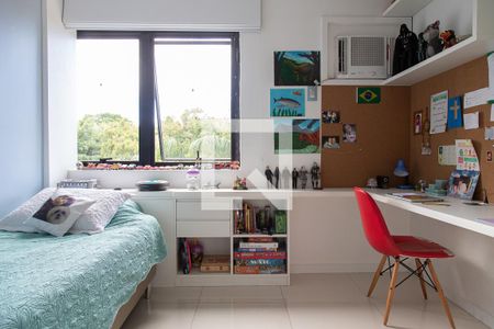 Apartamento à venda com 120m², 3 quartos e 2 vagasQuarto 2