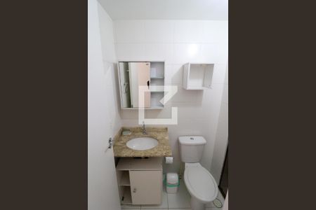 Apartamento à venda com 56m², 2 quartos e 1 vaga Apartamento à venda com 56m², 2 quartos e 1 vagaBanheiro