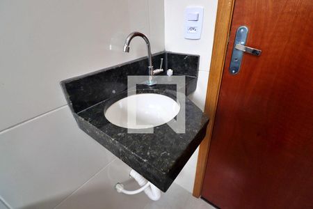 Apartamento à venda com 53m², 2 quartos e 1 vagaBanheiro Social