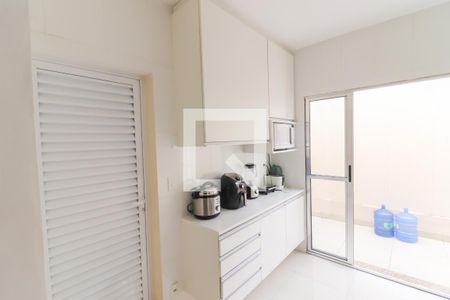 Casa à venda com 300m², 14 quartos e 2 vagas Casa à venda com 300m², 14 quartos e 2 vagasCoziha Geral