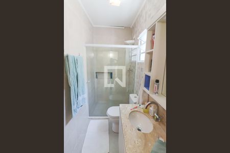 Casa à venda com 300m², 14 quartos e 2 vagas Casa à venda com 300m², 14 quartos e 2 vagasApt 1 - Banheiro