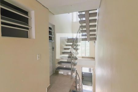 Casa à venda com 300m², 14 quartos e 2 vagas Casa à venda com 300m², 14 quartos e 2 vagasArea Comum