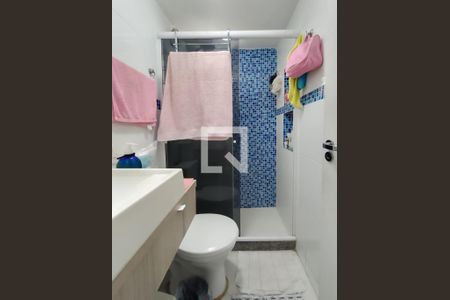 Apartamento à venda com 70m², 2 quartos e sem vagaBanheiro da Suíte