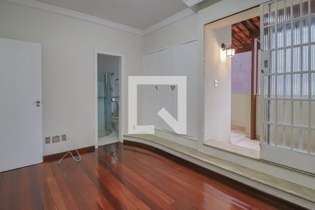 Apartamento à venda com 170m², 4 quartos e 3 vagasQuarto 4 Suíte 