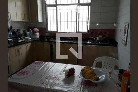 Casa à venda com 470m², 5 quartos e 2 vagas