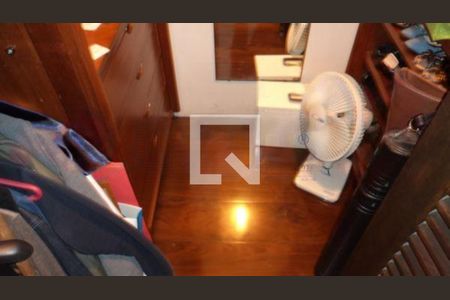 Casa à venda com 321m², 4 quartos e 3 vagas