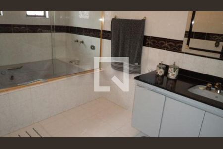 Casa à venda com 321m², 4 quartos e 3 vagas