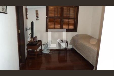 Casa à venda com 321m², 4 quartos e 3 vagas