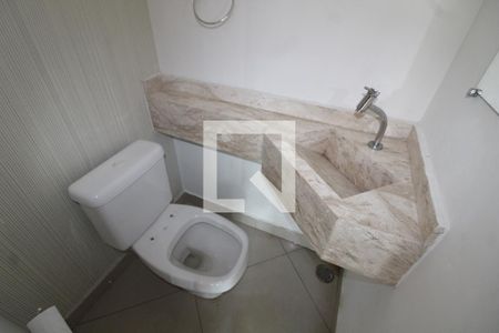 Casa à venda com 175m², 2 quartos e 2 vagasLavabo