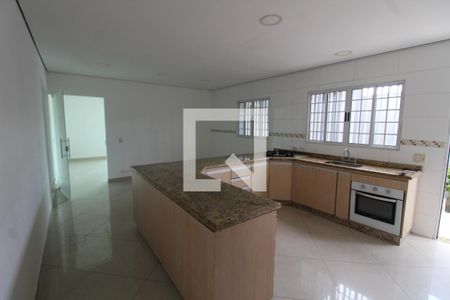 Casa à venda com 175m², 2 quartos e 2 vagasCozinha