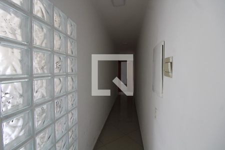 Casa à venda com 175m², 2 quartos e 2 vagasCorredor