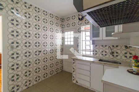 Casa à venda com 190m², 3 quartos e 2 vagas Casa à venda com 190m², 3 quartos e 2 vagasCozinha