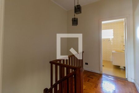 Casa à venda com 190m², 3 quartos e 2 vagas Casa à venda com 190m², 3 quartos e 2 vagasHall