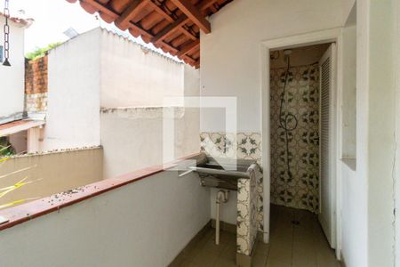 Casa à venda com 190m², 3 quartos e 2 vagas Casa à venda com 190m², 3 quartos e 2 vagasÁrea de serviço