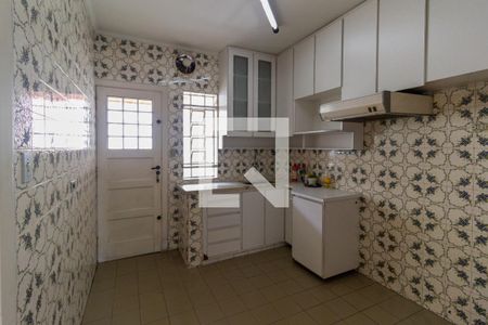 Casa à venda com 190m², 3 quartos e 2 vagas Casa à venda com 190m², 3 quartos e 2 vagasCozinha