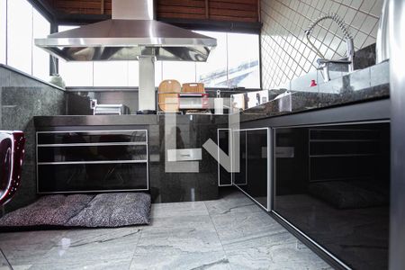 Apartamento à venda com 238m², 4 quartos e 2 vagasCobertura