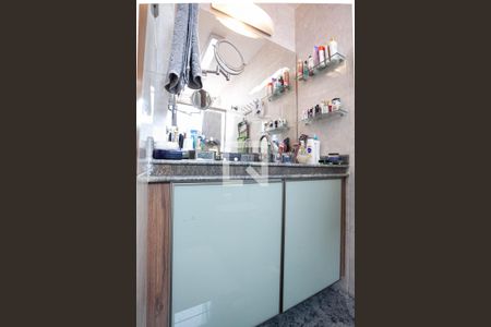 Apartamento à venda com 238m², 4 quartos e 2 vagasBanheiro da suíte 1