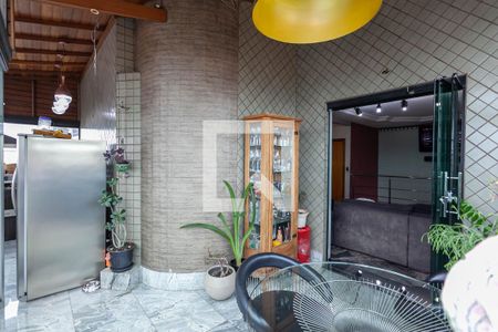 Apartamento à venda com 238m², 4 quartos e 2 vagasCobertura