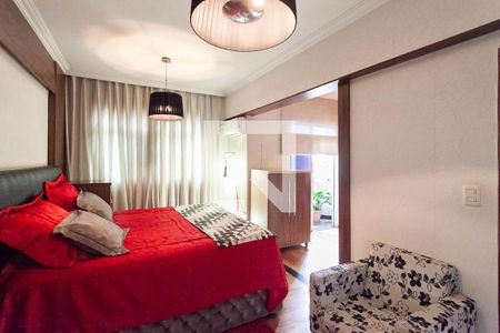 Apartamento à venda com 238m², 4 quartos e 2 vagasSuíte 1