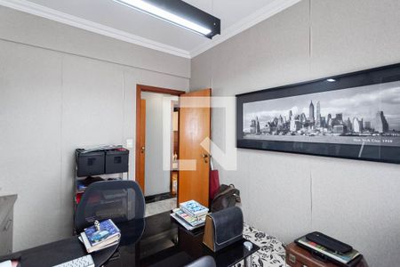 Apartamento à venda com 238m², 4 quartos e 2 vagasQuarto