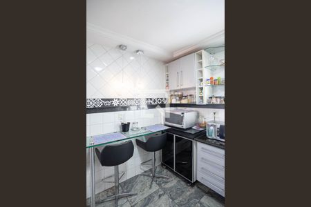 Apartamento à venda com 238m², 4 quartos e 2 vagasCozinha