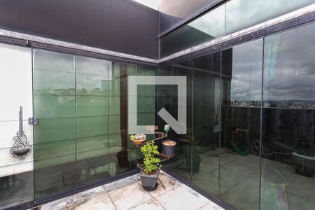 Apartamento à venda com 238m², 4 quartos e 2 vagasCobertura